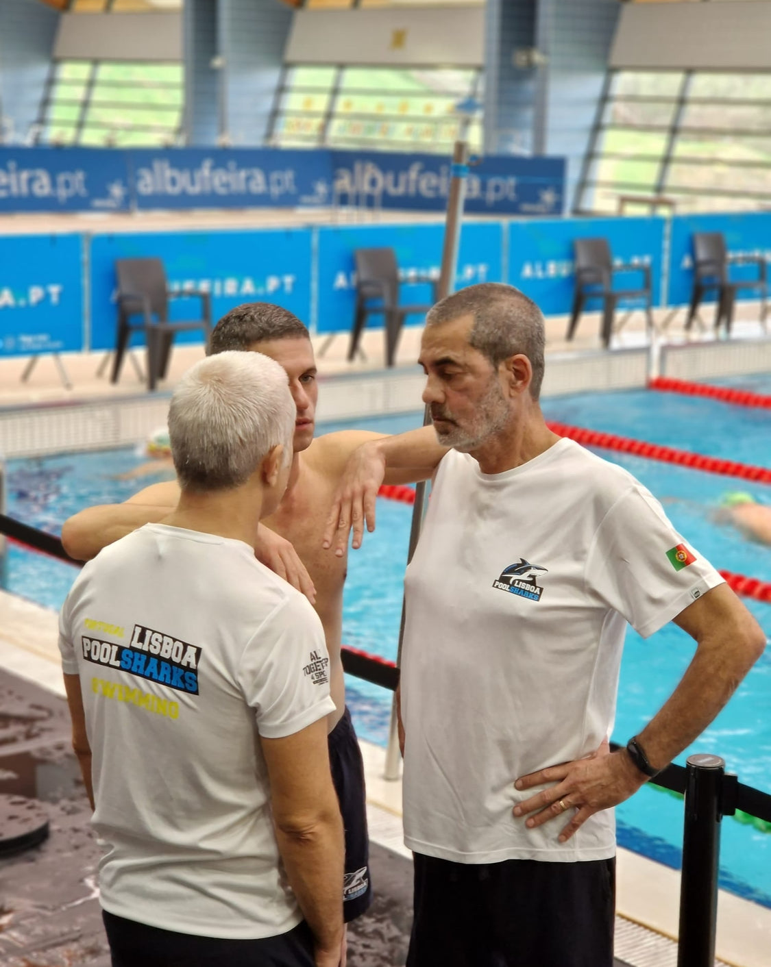 T-shirt branca Poolsharks